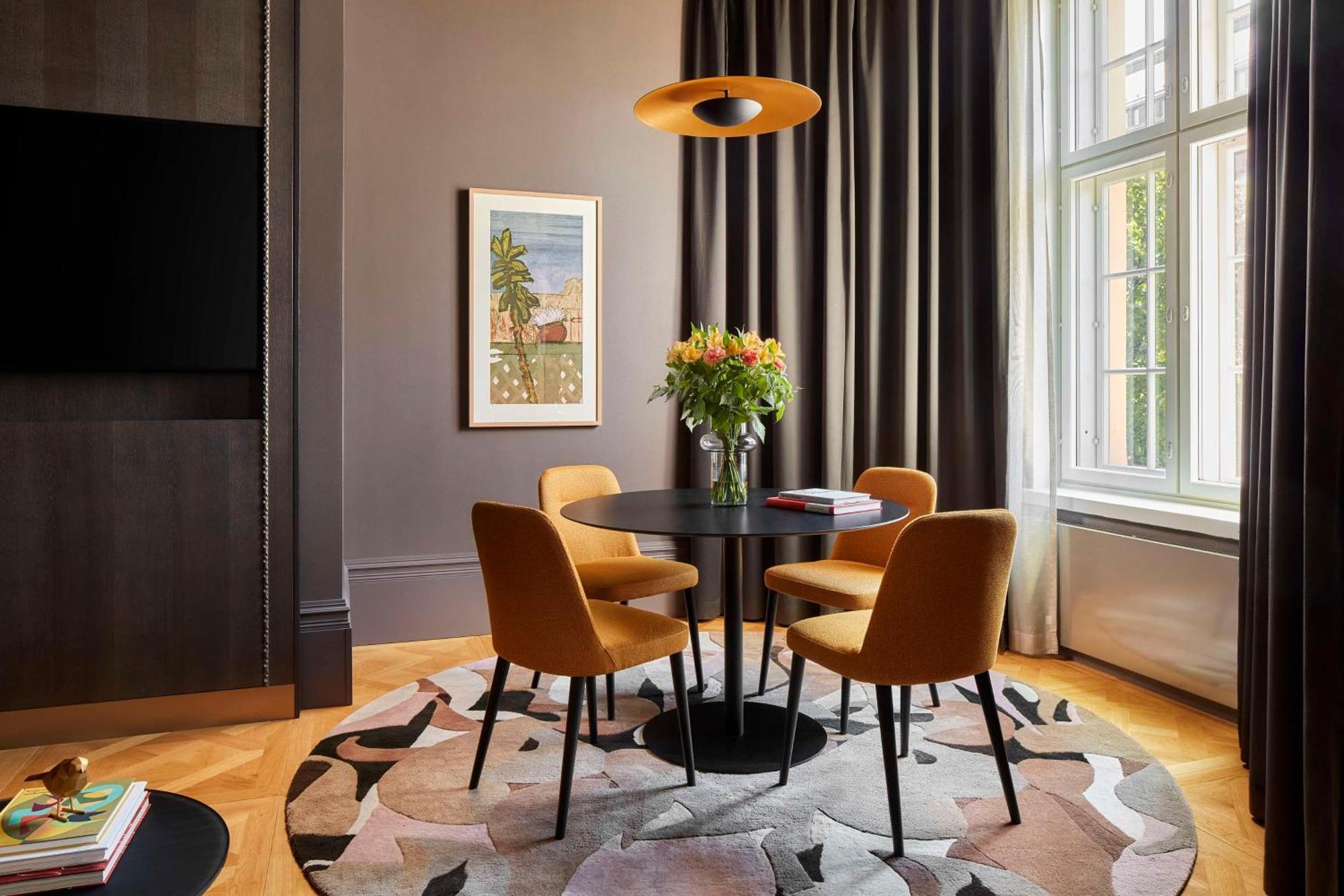 Nh Collection Helsinki Grand Hansa Luaran gambar A dining room in a private house